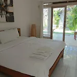 Charming 2Br Villa W Pool Near Canggu & Seminyak